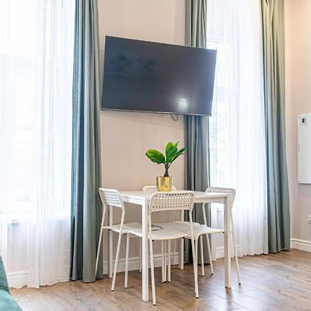 Stylish Studio Apartment Wiener Stadthalle Exteriér fotografie