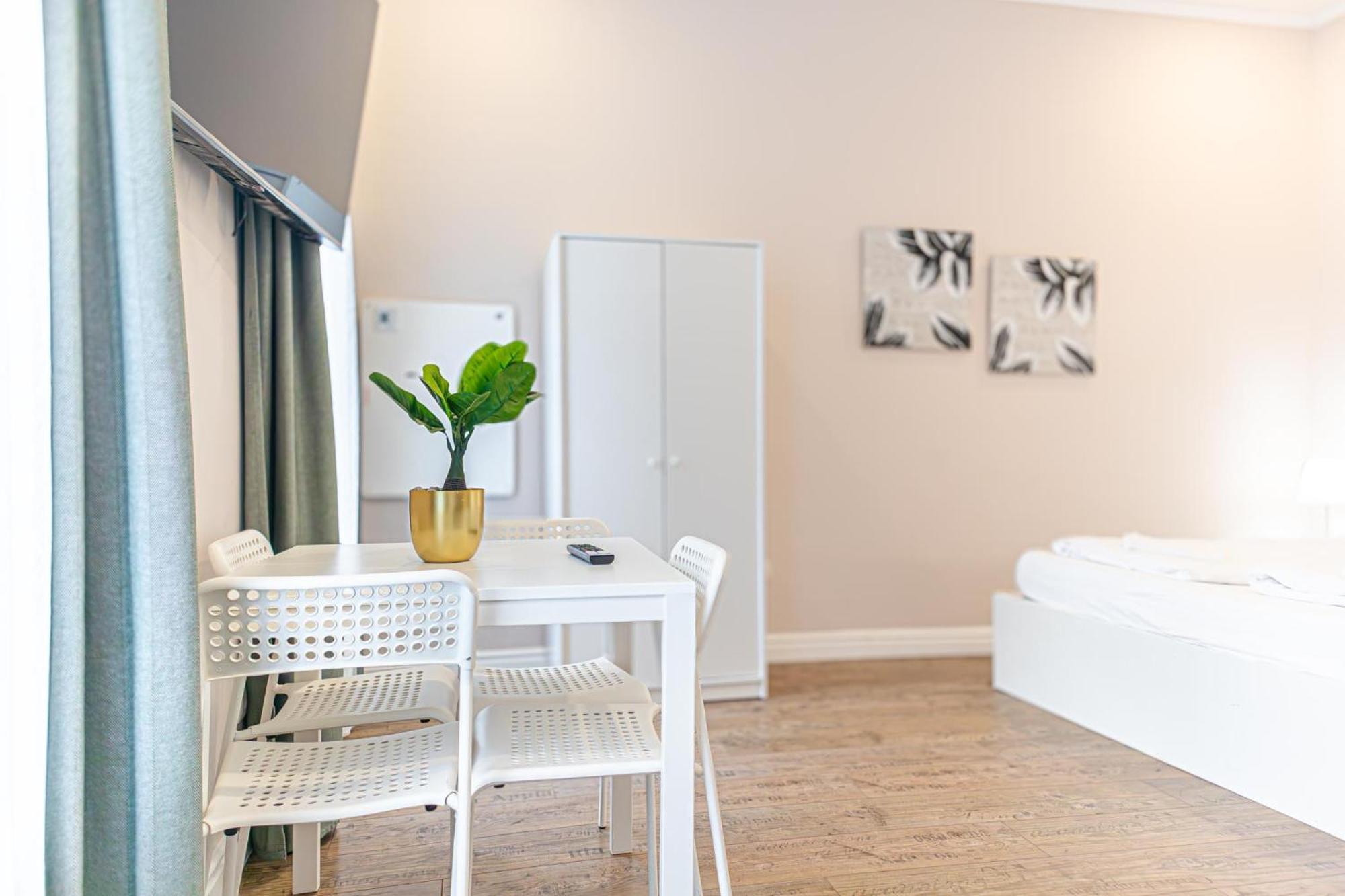 Stylish Studio Apartment Wiener Stadthalle Exteriér fotografie